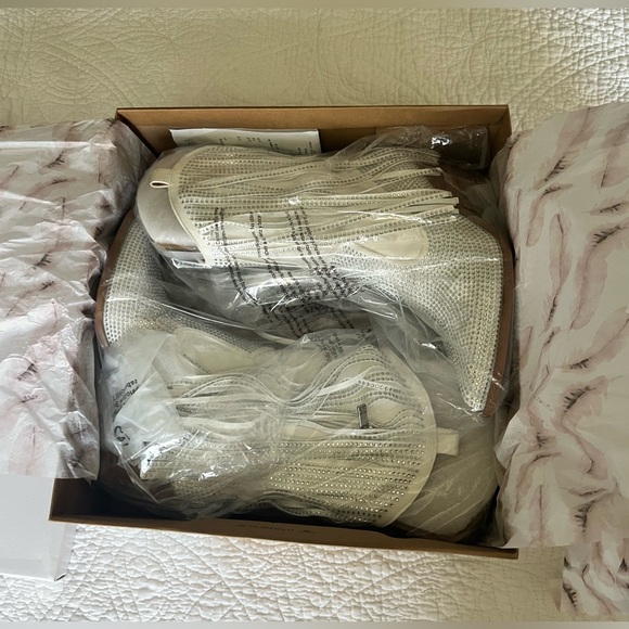 Paredisa Rhinestone Fringe Cowboy
Booties - Picture 9 of 12